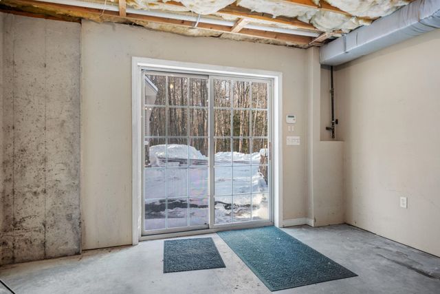 71 Island Pond Road, Derry, NH 03038