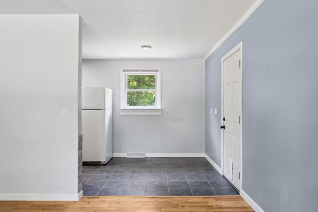 68 Sunny View Drive, Jericho, VT 05465