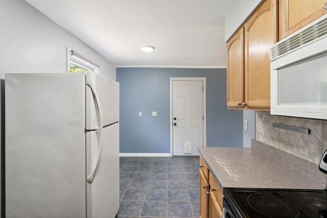 68 Sunny View Drive, Jericho, VT 05465