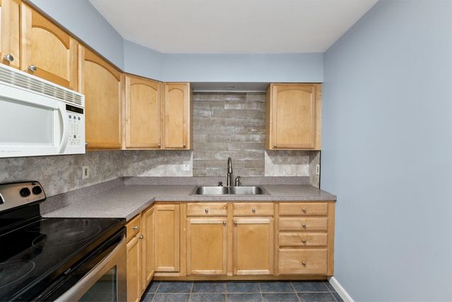 68 Sunny View Drive, Jericho, VT 05465