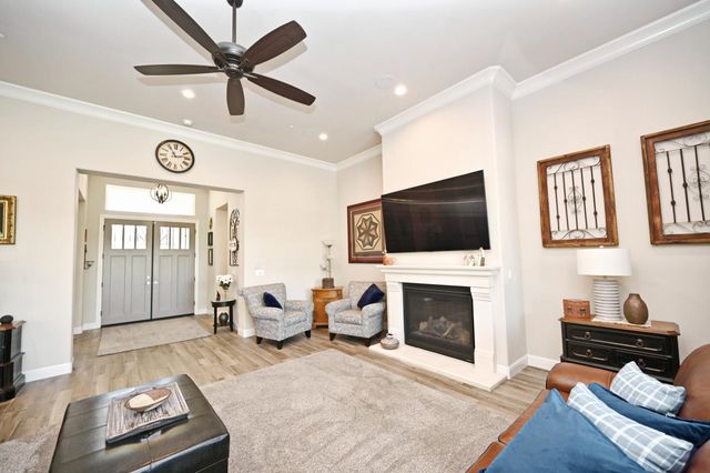 1457 Jordan Avenue, Clovis, CA 93611
