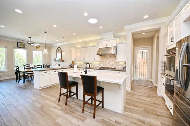 1457 Jordan Avenue, Clovis, CA 93611