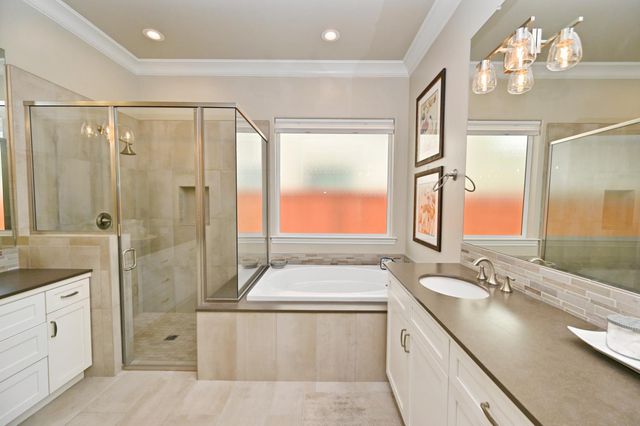 1457 Jordan Avenue, Clovis, CA 93611