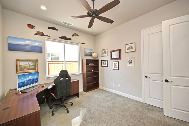 1457 Jordan Avenue, Clovis, CA 93611