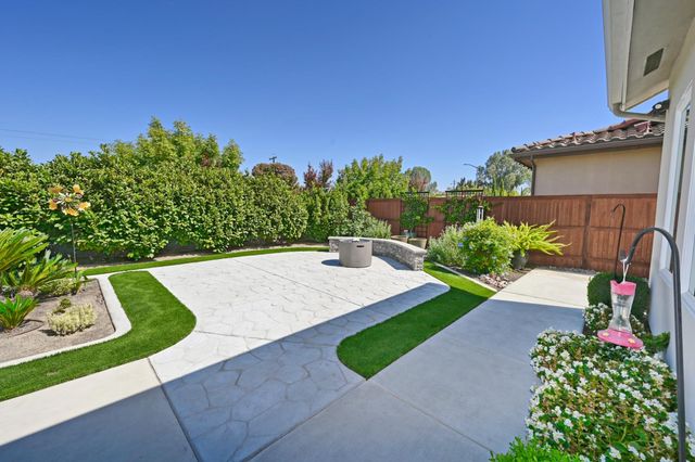 1457 Jordan Avenue, Clovis, CA 93611