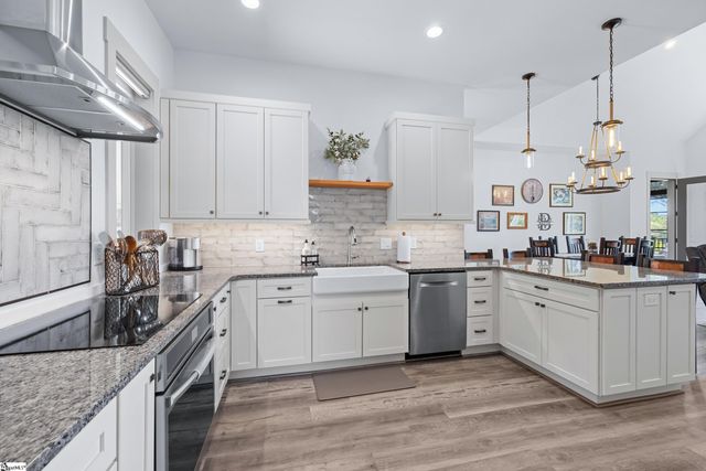 4 Forecastle Way, Salem, SC 29676