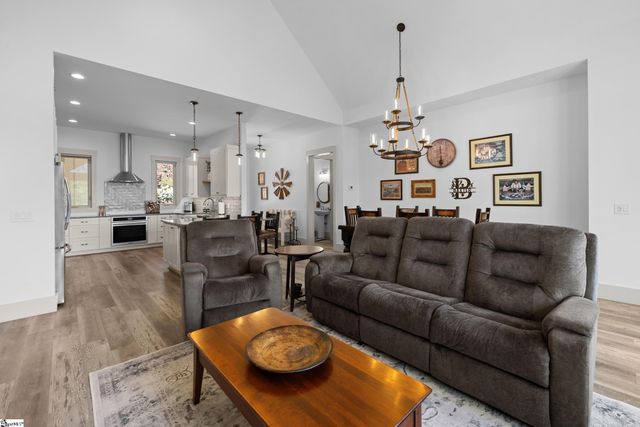 4 Forecastle Way, Salem, SC 29676