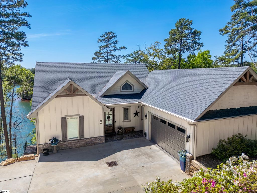 Image 1 of property listing at 4 Forecastle Way, Salem, SC 29676