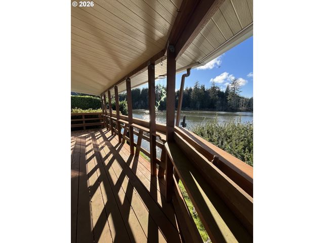 100 RIVER BEND Rd 23, Reedsport, OR 97467