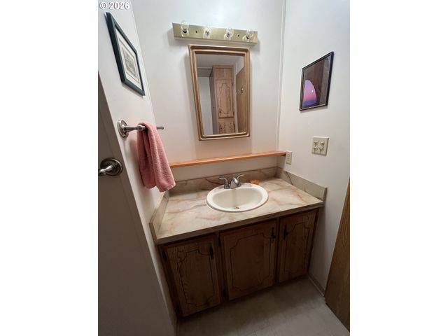 100 RIVER BEND Rd 23, Reedsport, OR 97467