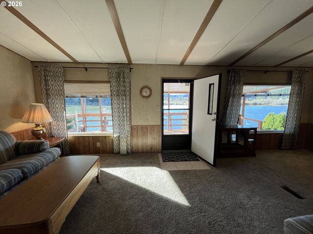 100 RIVER BEND Rd 23, Reedsport, OR 97467