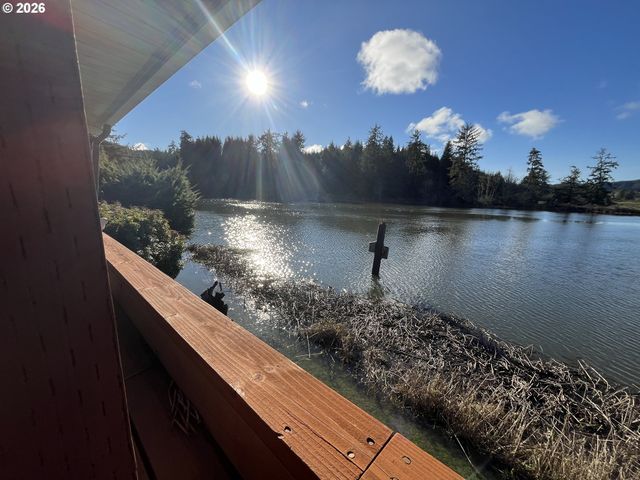 100 RIVER BEND Rd 23, Reedsport, OR 97467