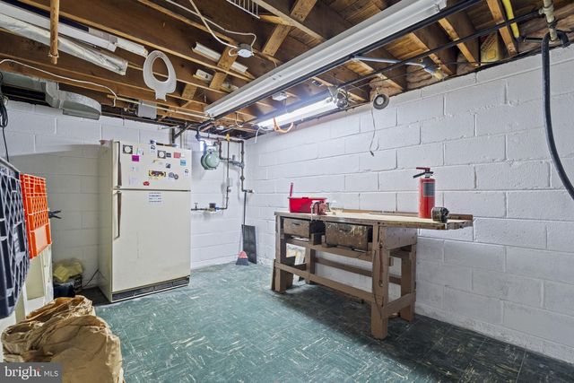 191 SOUTH AVE, Mount Holly, NJ 08060