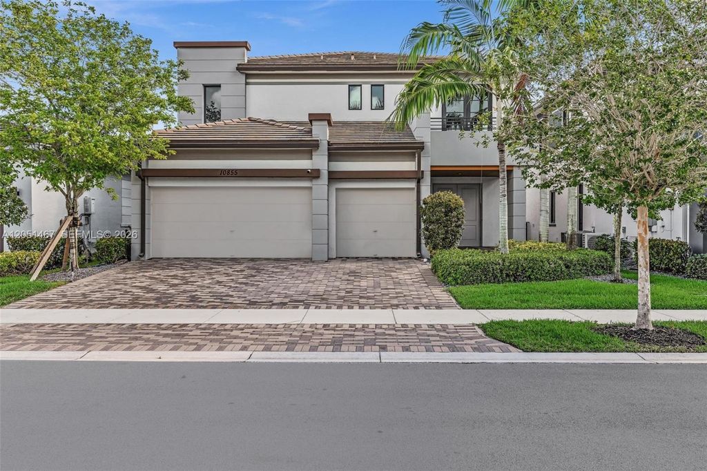 10855 Pacifica Way, Parkland, FL 33076