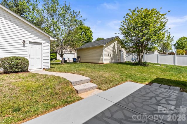 8711 Westwind Point Drive, Cornelius, NC 28031