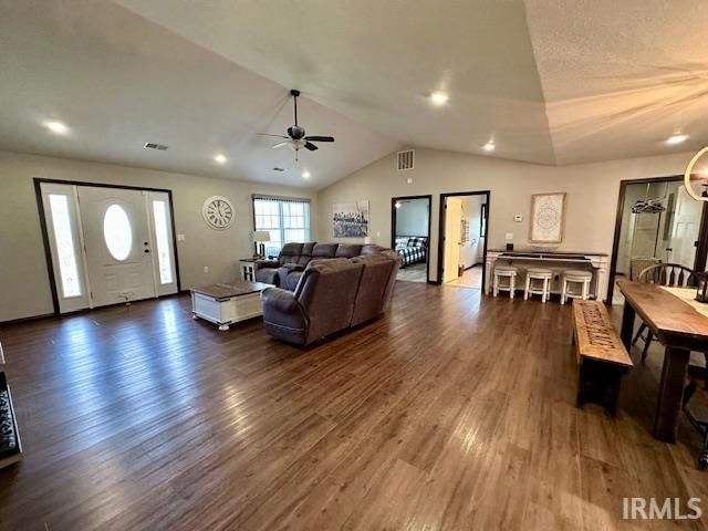 140 Knotting Hill Dr, Springville, IN 47462