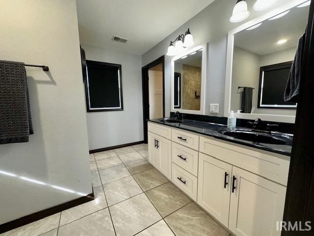 140 Knotting Hill Dr, Springville, IN 47462