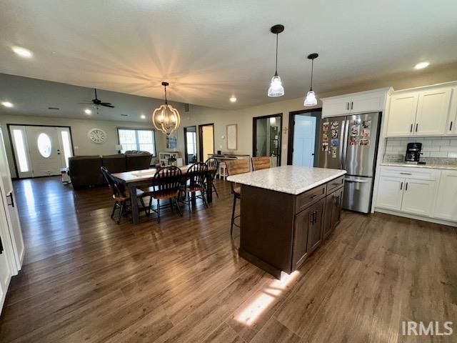 140 Knotting Hill Dr, Springville, IN 47462