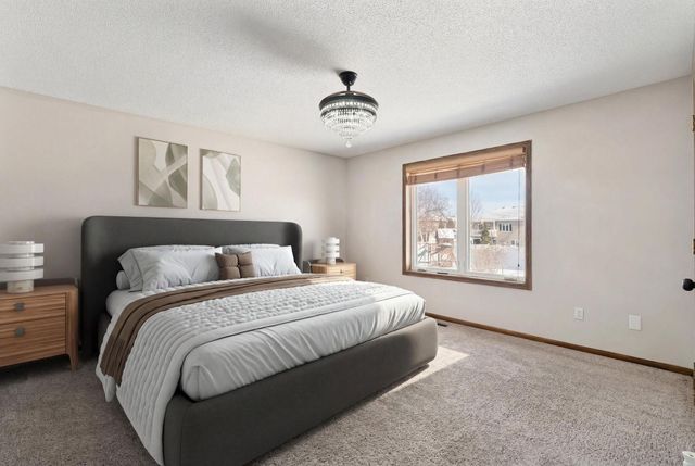 709 Greenhaven Lane NE, Owatonna, MN 55060