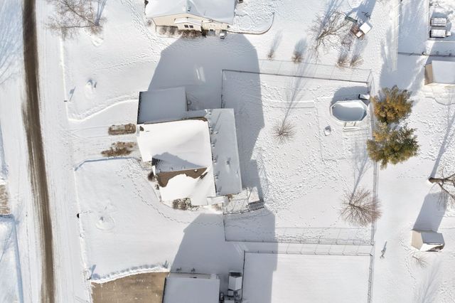 709 Greenhaven Lane NE, Owatonna, MN 55060