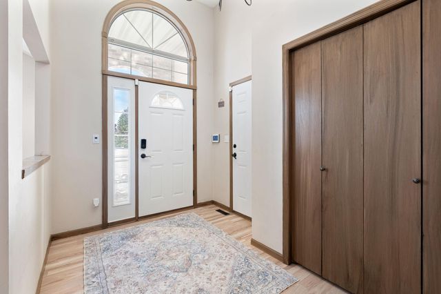 709 Greenhaven Lane NE, Owatonna, MN 55060