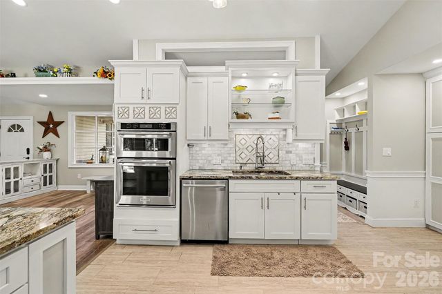 205 Dornoch Drive, Weddington, NC 28104
