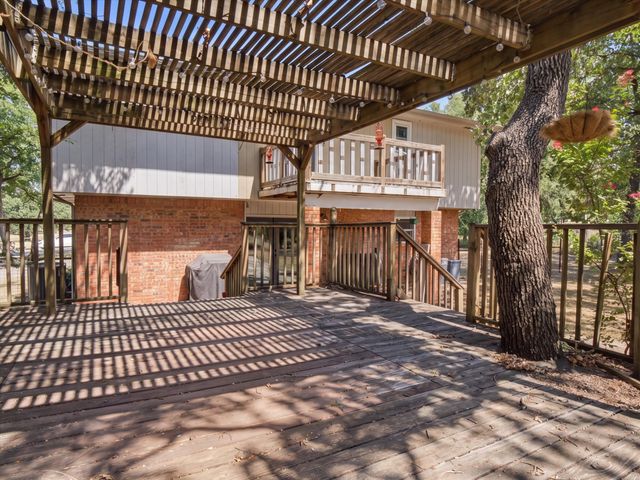 301 County Road 3418, Bridgeport, TX 76426