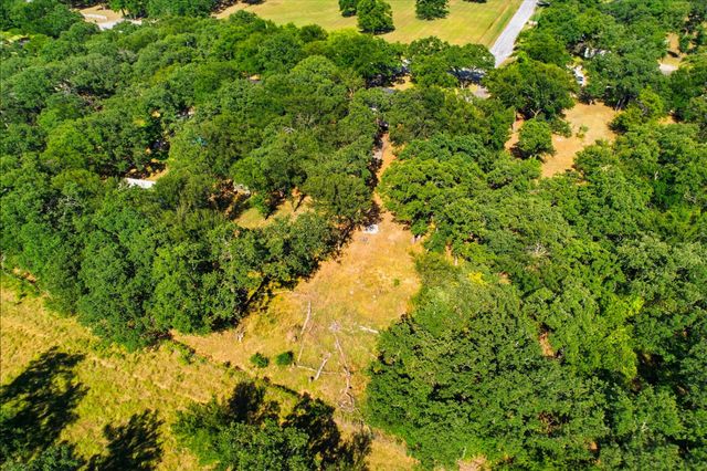 301 County Road 3418, Bridgeport, TX 76426