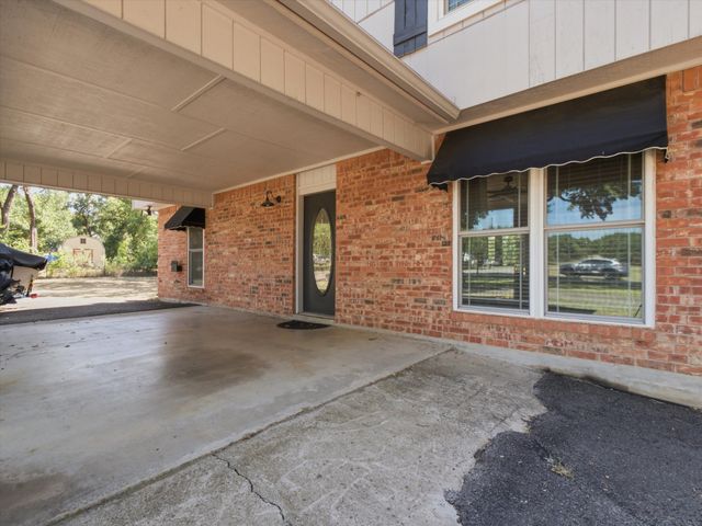 301 County Road 3418, Bridgeport, TX 76426