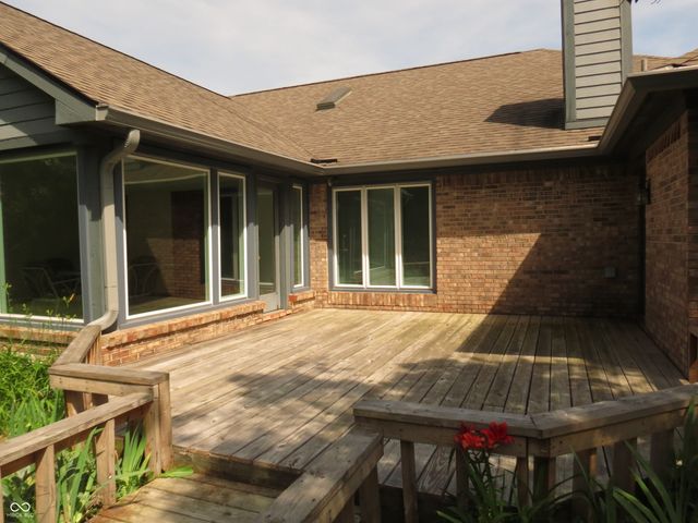 1136 N Manchester Drive, Greenfield, IN 46140