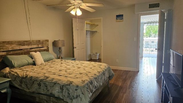 9950 47TH AVENUE N 303, St Petersburg, FL 33708