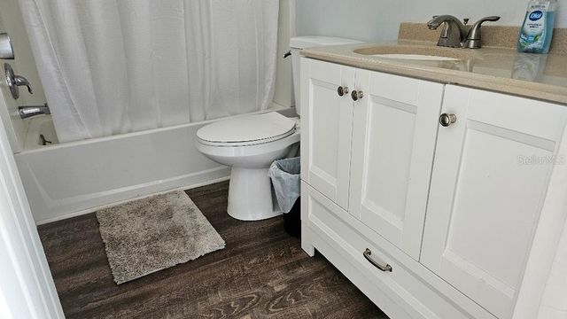 9950 47TH AVENUE N 303, St Petersburg, FL 33708