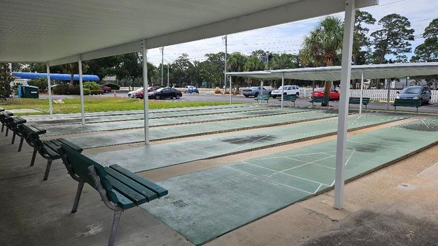 9950 47TH AVENUE N 303, St Petersburg, FL 33708