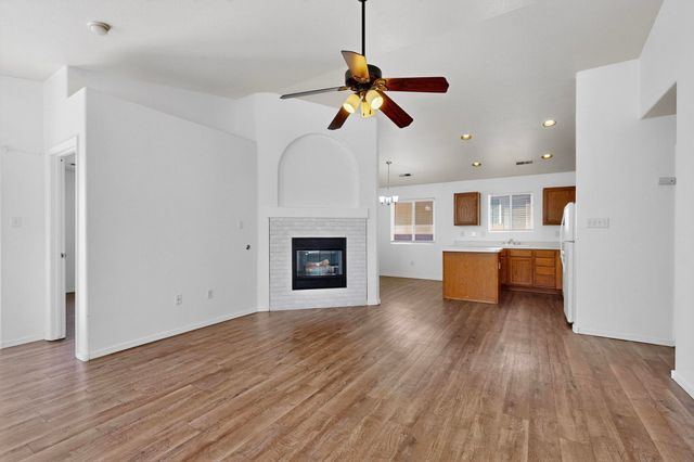 8928 LOWER MEADOW Trail SW, Albuquerque, NM 87121