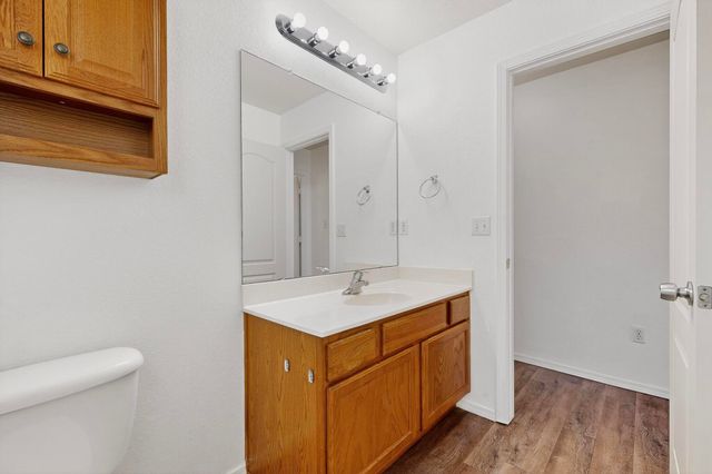 8928 LOWER MEADOW Trail SW, Albuquerque, NM 87121