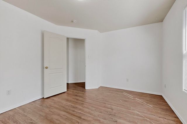 8928 LOWER MEADOW Trail SW, Albuquerque, NM 87121