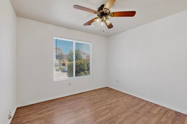8928 LOWER MEADOW Trail SW, Albuquerque, NM 87121