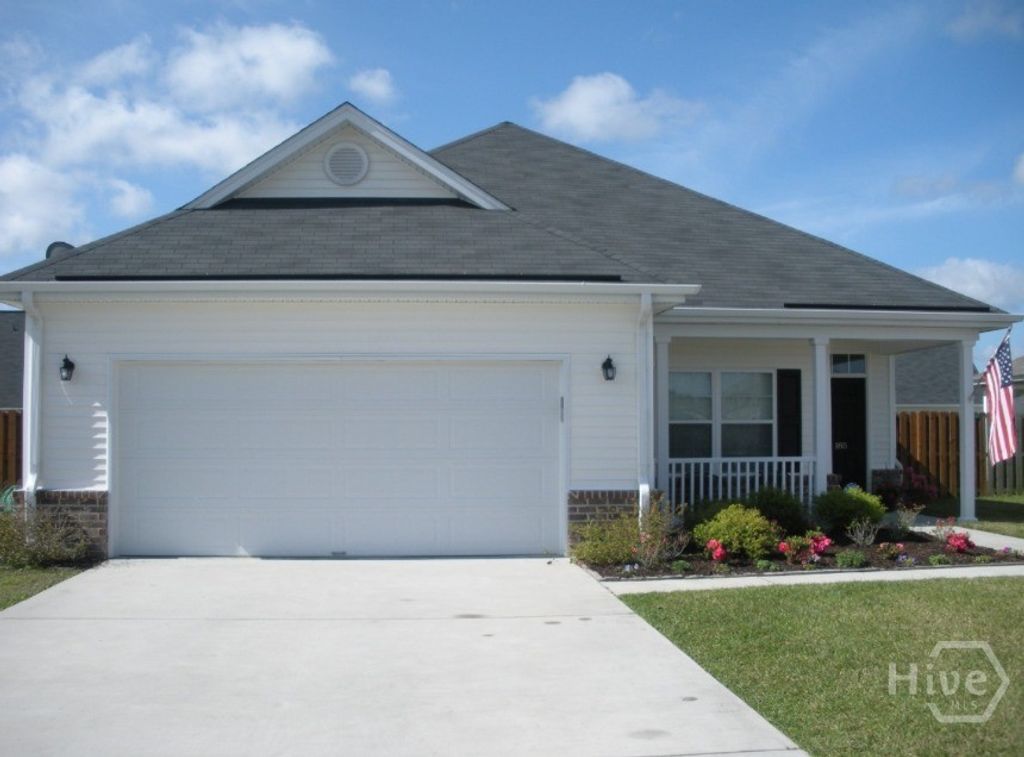 185 Red Oak Drive, Richmond Hill, GA 31324