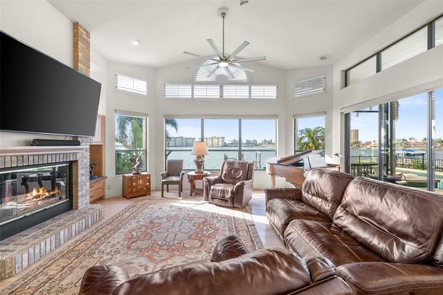 5287 61ST AVENUE S, St Petersburg, FL 33715