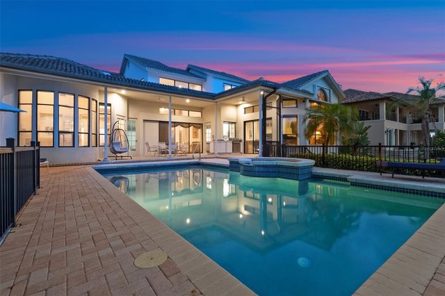 5287 61ST AVENUE S, St Petersburg, FL 33715