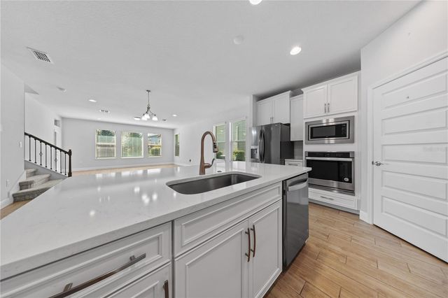 15537 MANGO ISLE STREET, Winter Garden, FL 34787