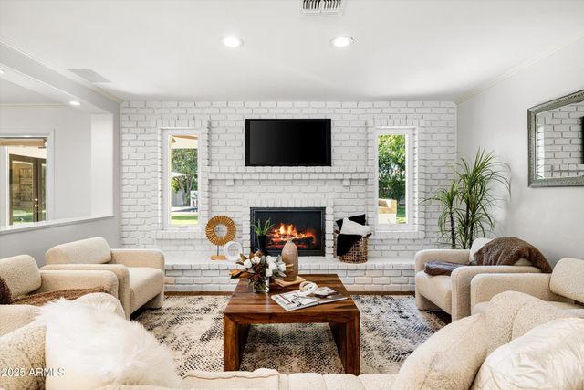 4826 N 34TH Place, Phoenix, AZ 85018