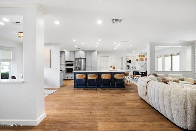 4826 N 34TH Place, Phoenix, AZ 85018