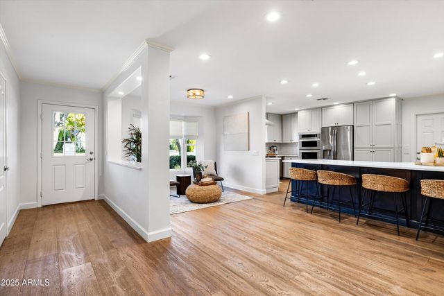 4826 N 34TH Place, Phoenix, AZ 85018