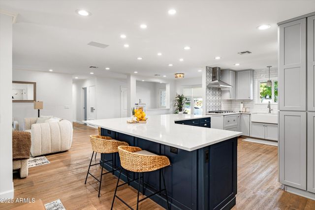 4826 N 34TH Place, Phoenix, AZ 85018