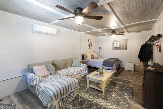 303 Vickery Street, Hartwell, GA 30643