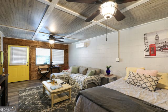 303 Vickery Street, Hartwell, GA 30643