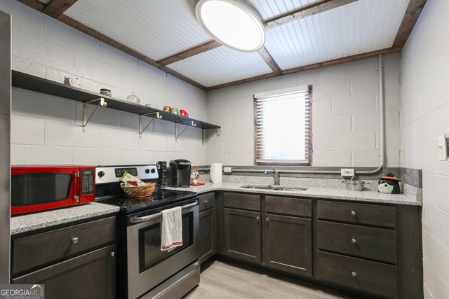 303 Vickery Street, Hartwell, GA 30643