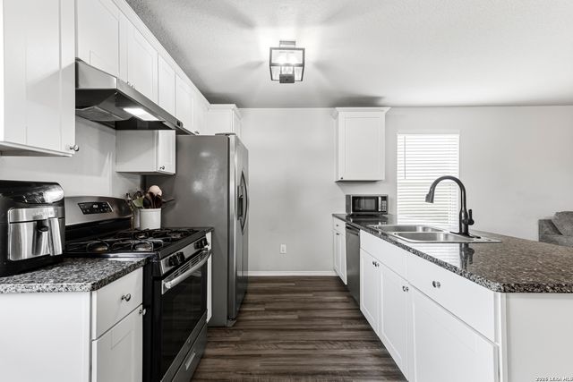3822 Carducci Dr, Converse, TX 78109