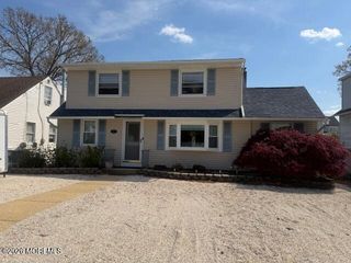45 Queen Ann Road, Brick, NJ 08723